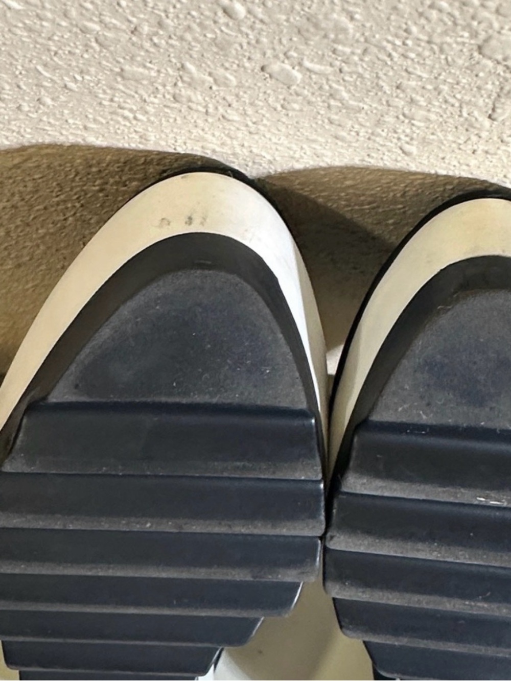 DKNY Black woman Slip-On Loafers with White Sole - Picture 6 of 7